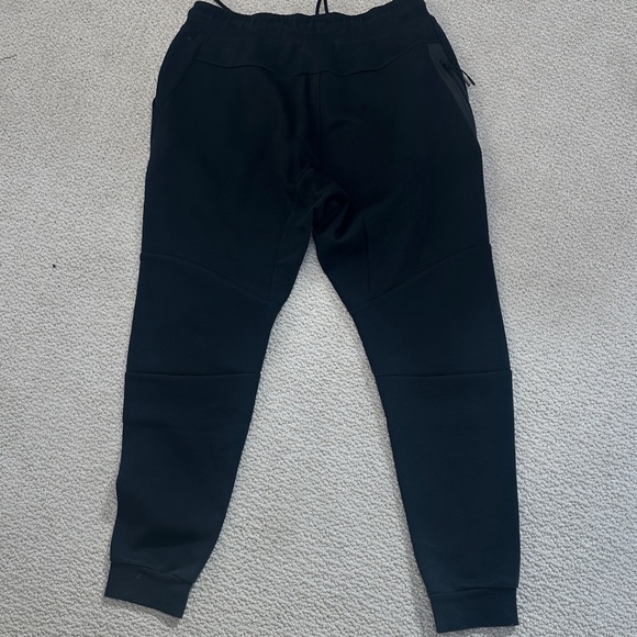 Nike Tech Black Athletic Joggers - Picture 4 of 8